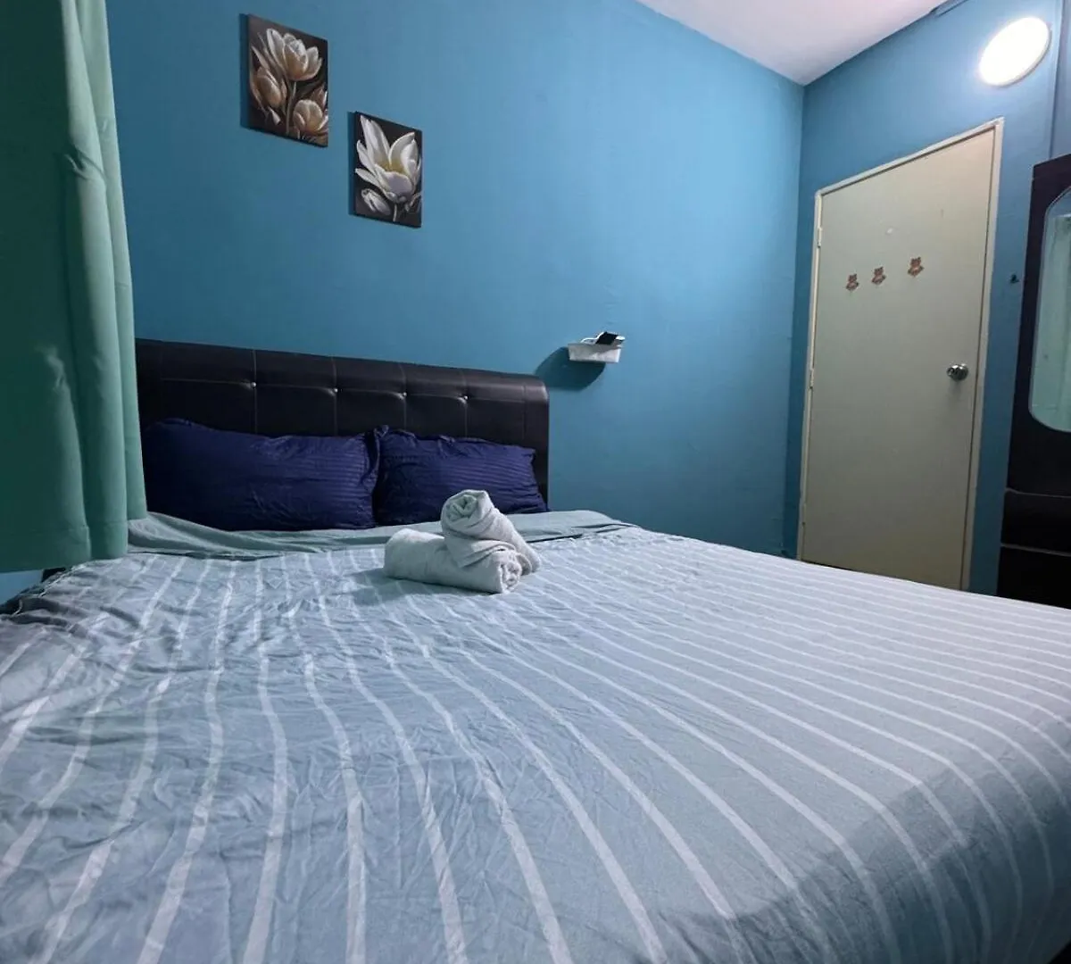 바얀레파스 1Br 2Pax 1Car Only Malaysian Guest Only 아파트 0*,
